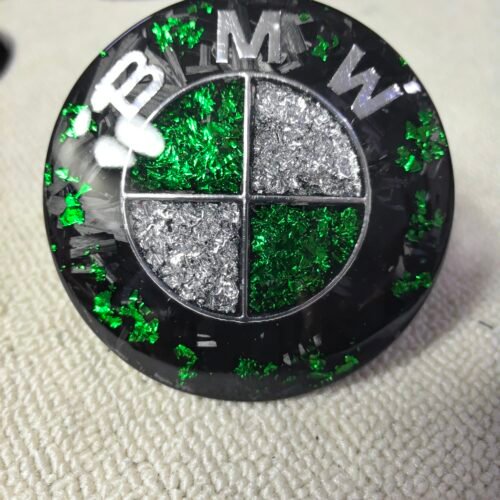 31db8e7bd861f99d2a066ffb42e070cc Carbon fiber car emblem